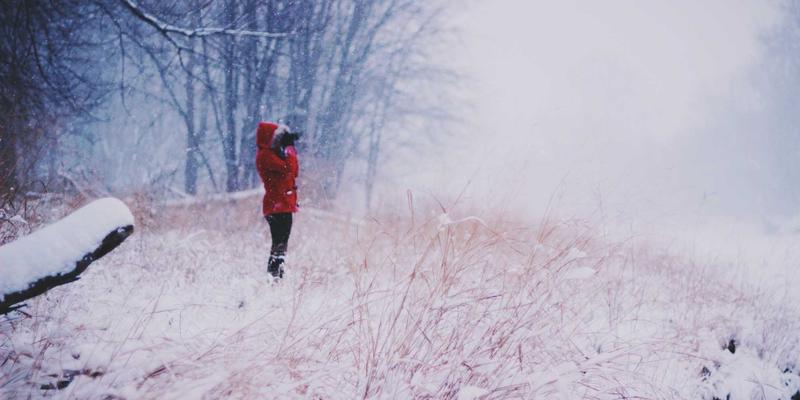 告别腰酸背痛！双利家居厨房高低台面设计：用人体工学打造真正不累的简约厨房